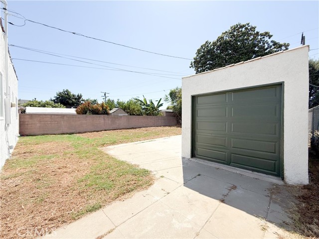 Detail Gallery Image 18 of 19 For 405 S Bradfield Ave, Compton,  CA 90221 - 3 Beds | 2 Baths