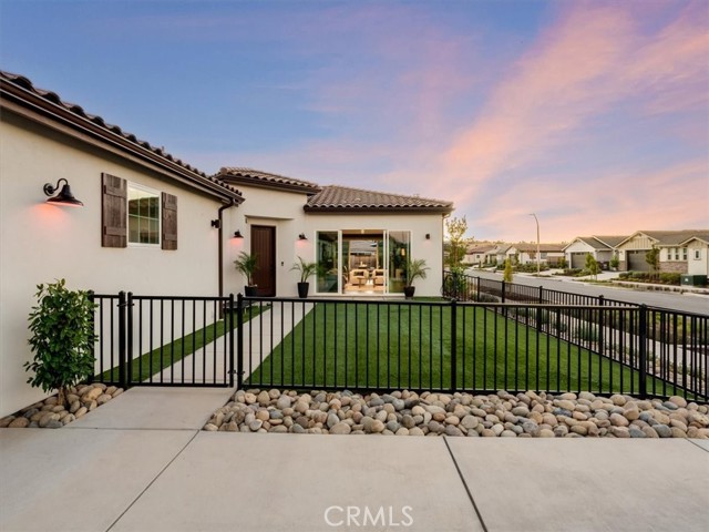 Detail Gallery Image 1 of 42 For 686 Prosecco Ln, Paso Robles,  CA 93446 - 3 Beds | 2 Baths