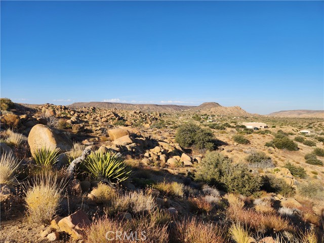 Detail Gallery Image 2 of 19 For 7 Ac Oak Dr, Pioneertown,  CA 92268 - – Beds | – Baths