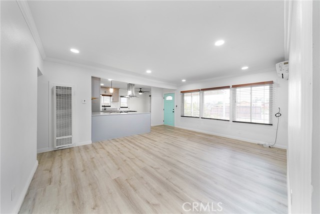 Image 5 of 24 For 4373 Gird Avenue