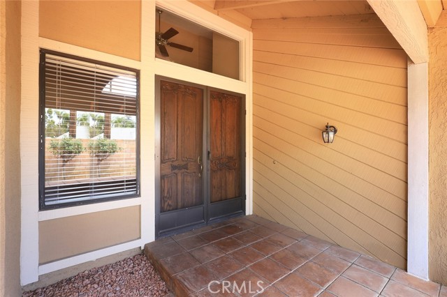 Detail Gallery Image 4 of 25 For 9513 Sunflower St, Rancho Cucamonga,  CA 91737 - 4 Beds | 3 Baths