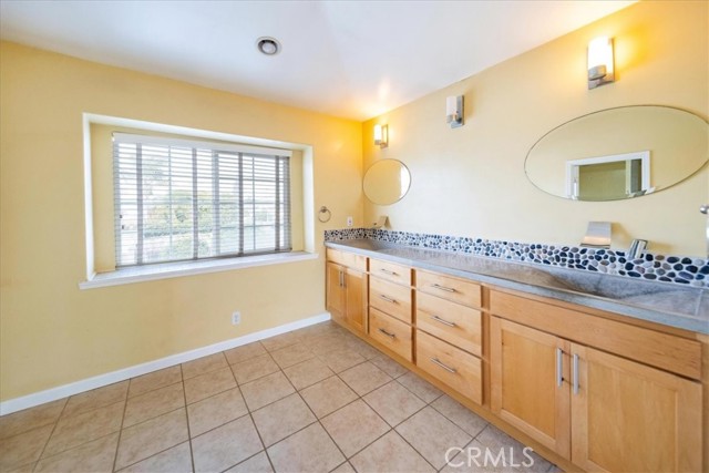 Detail Gallery Image 28 of 43 For 570 Emory, Imperial Beach,  CA 91932 - 3 Beds | 2/1 Baths