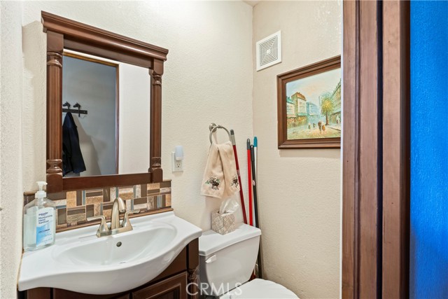 Detail Gallery Image 17 of 66 For 750 Zurich Dr, Lake Arrowhead,  CA 92352 - 4 Beds | 4/1 Baths