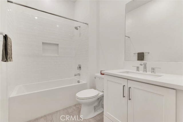 Detail Gallery Image 15 of 53 For 26712 Afton Ln, Valencia,  CA 91381 - 4 Beds | 3/1 Baths