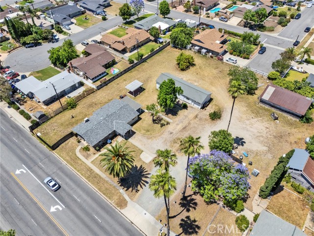 6910 Carnelian Street, Rancho Cucamonga CA: https://media.crmls.org/medias/fd97a595-e391-45d7-a04c-aa84d9e9b36b.jpg