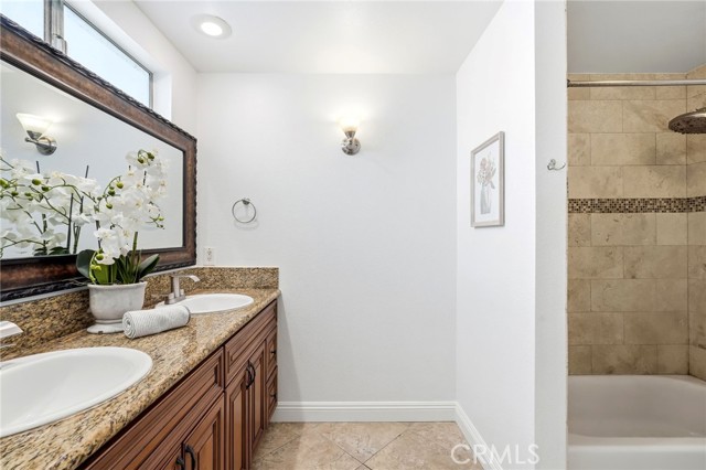 1110 E Meats Ave, Orange CA: https://media.crmls.org/medias/fd982eee-d758-45c9-9a2c-f873d98cc189.jpg