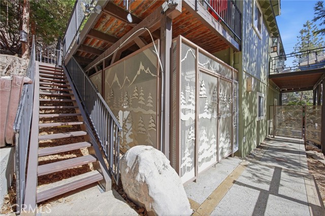 528 Brentwood, Lake Arrowhead CA: https://media.crmls.org/medias/fd982f9f-a2a8-47dd-b5eb-df4a4141e74a.jpg