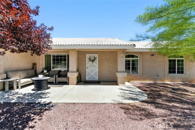 16662 Joshua Street, Hesperia CA: https://media.crmls.org/medias/fd983bb1-2602-49ab-8422-ca7b9e0a11ed.jpg