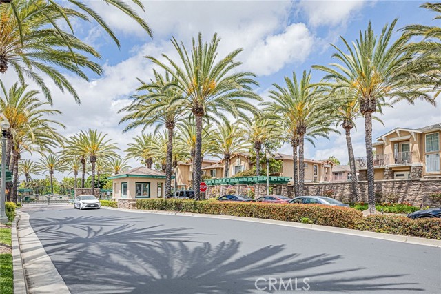 955 Blackberry Lane, Carson CA: https://media.crmls.org/medias/fd983c6b-9e97-4354-b199-d97ab61976af.jpg