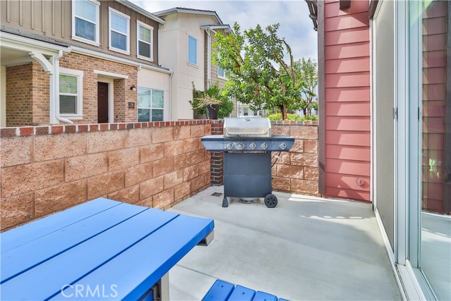 Detail Gallery Image 11 of 60 For 140 Farmhouse Dr #1,  Simi Valley,  CA 93065 - 4 Beds | 2/1 Baths