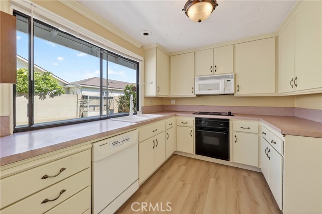 Detail Gallery Image 19 of 49 For 22102 Padova, Laguna Hills,  CA 92653 - 4 Beds | 2 Baths