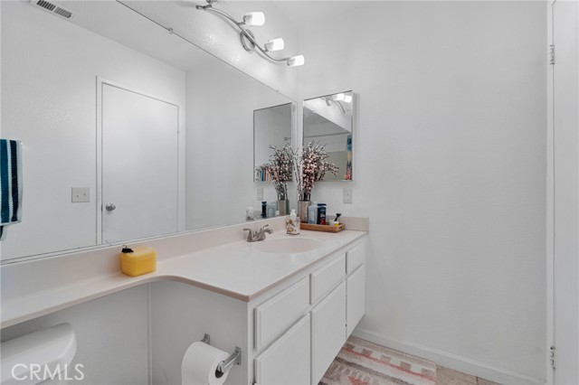 11117 Villa, Adelanto CA: https://media.crmls.org/medias/fd9a213a-f491-405d-9eac-76be255c05a7.jpg