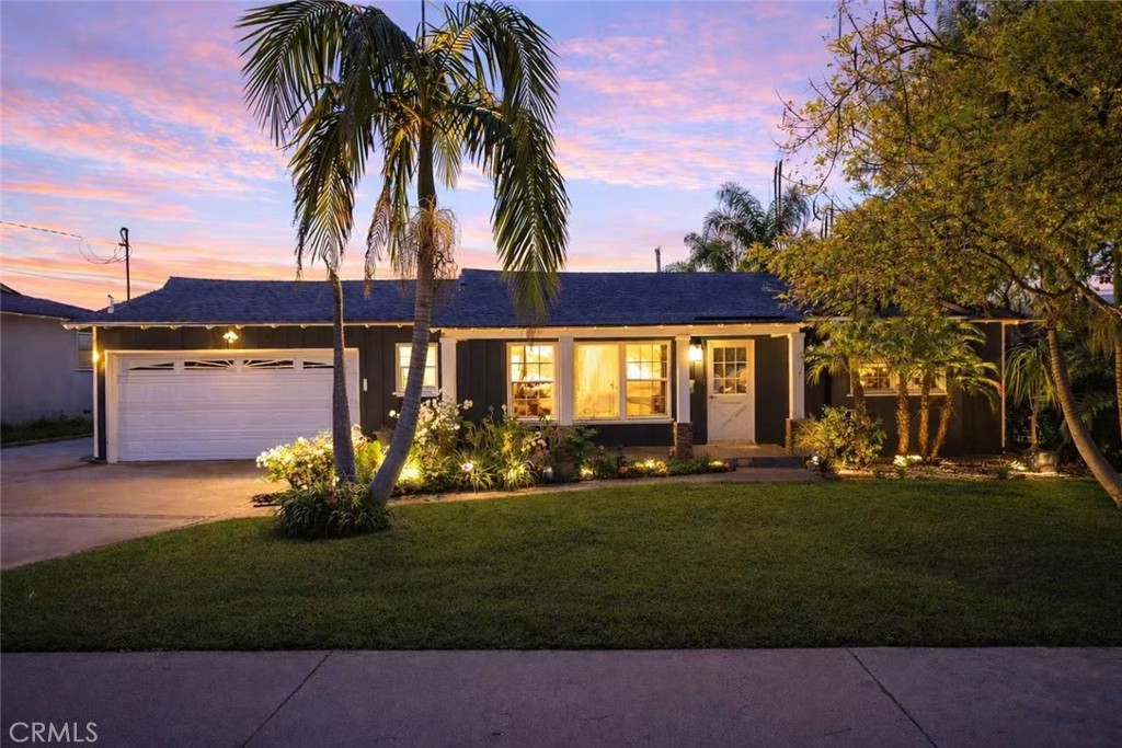 334 E Juanita Avenue