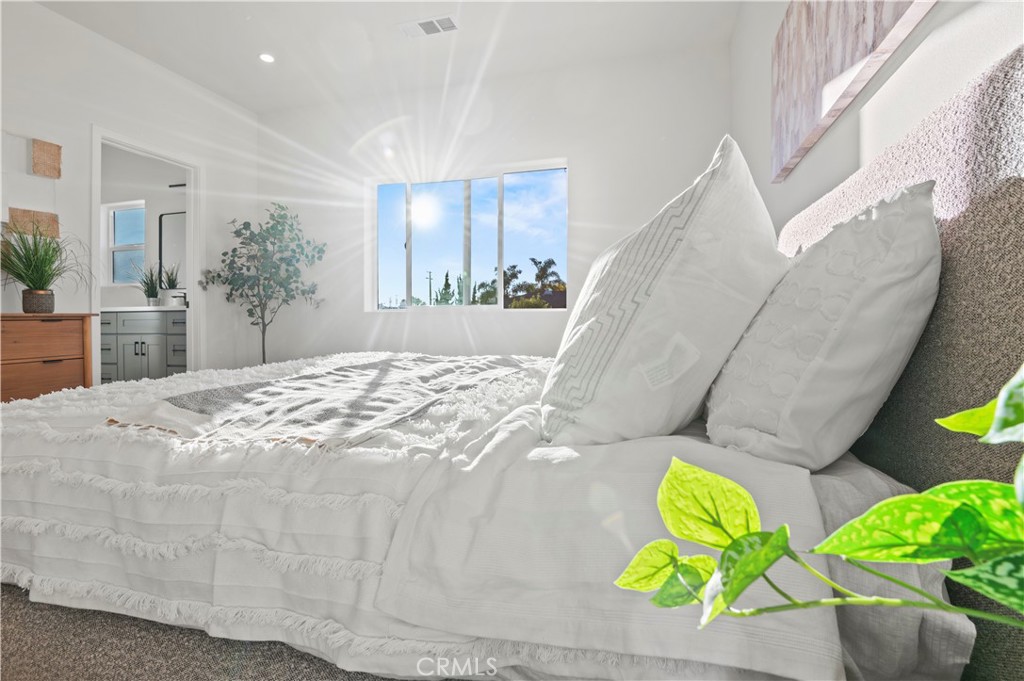 MLS #OC25253896 image #33