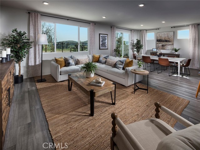 Detail Gallery Image 5 of 20 For 35210 Lopez Ln, Beaumont,  CA 92223 - 4 Beds | 2/1 Baths