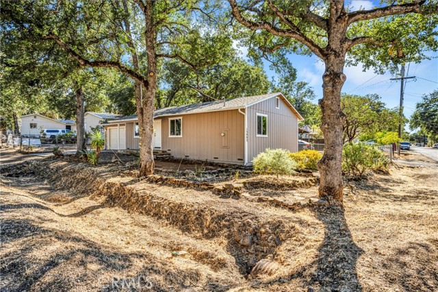 Detail Gallery Image 15 of 19 For 15993 35th Ave, Clearlake,  CA 95422 - 3 Beds | 1 Baths