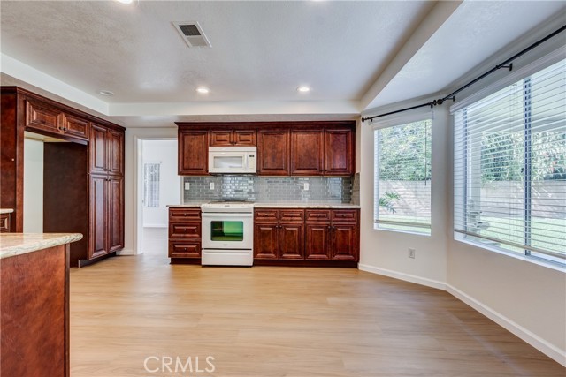 Detail Gallery Image 14 of 38 For 617 Calle Santa Barbara, San Dimas,  CA 91773 - 4 Beds | 3 Baths