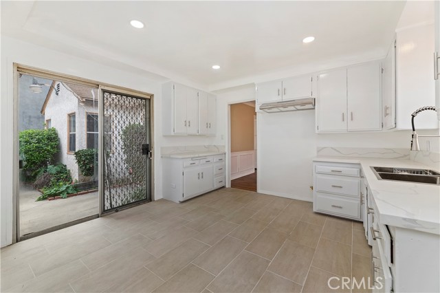 Detail Gallery Image 16 of 36 For 2915 W 95th, Inglewood,  CA 90305 - 3 Beds | 2 Baths