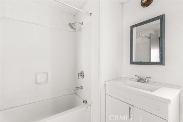 Detail Gallery Image 19 of 30 For 1502 E Carson St #105,  Carson,  CA 90745 - 2 Beds | 2 Baths