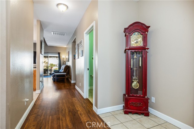 2265 Holly Drive, Paso Robles CA: https://media.crmls.org/medias/fd9e0d87-2967-49b9-b607-e256f217294b.jpg