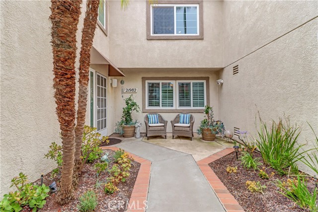 21982 Kitridge, Mission Viejo CA: https://media.crmls.org/medias/fd9e60bc-7e1a-4164-80fb-7cffac6623a3.jpg