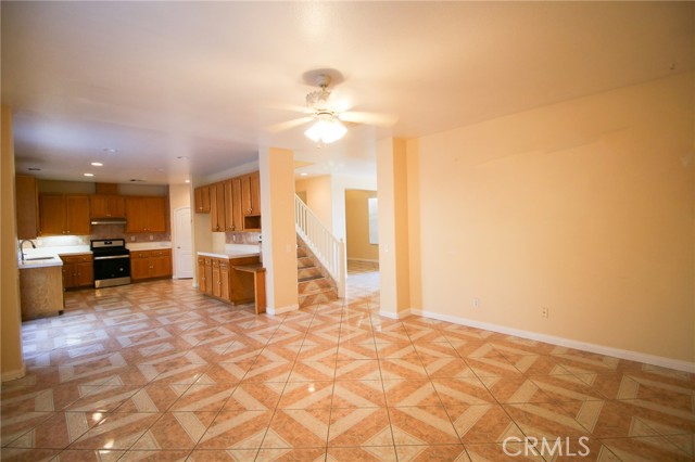 Detail Gallery Image 9 of 33 For 31592 Palomar Rd, Menifee,  CA 92584 - 5 Beds | 2/1 Baths