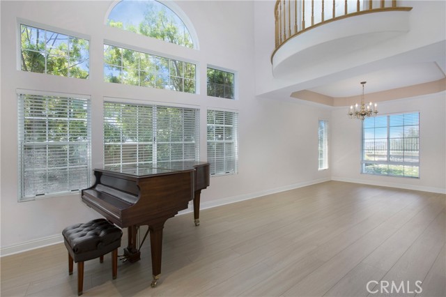 Detail Gallery Image 6 of 17 For 26711 Laurel Crest Dr, Laguna Hills,  CA 92653 - 4 Beds | 3 Baths