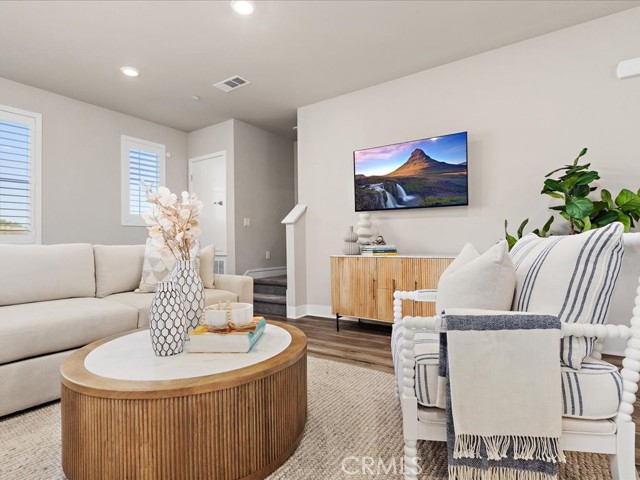 Detail Gallery Image 7 of 44 For 1441 Longview Lane, San Pedro,  CA 90732 - 4 Beds | 3/1 Baths