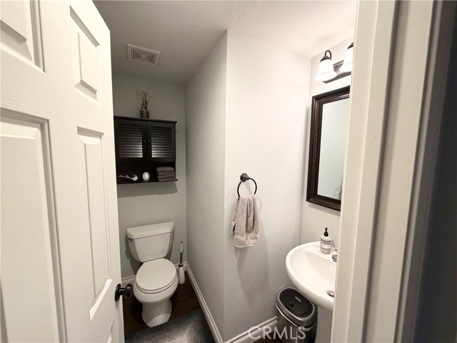 Detail Gallery Image 10 of 31 For 14515 Crestview, Moreno Valley,  CA 92555 - 4 Beds | 2/1 Baths