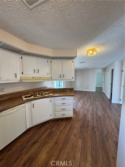 Detail Gallery Image 7 of 19 For 8651 Foothill Bld #157,  Rancho Cucamonga,  CA 91730 - 2 Beds | 2 Baths