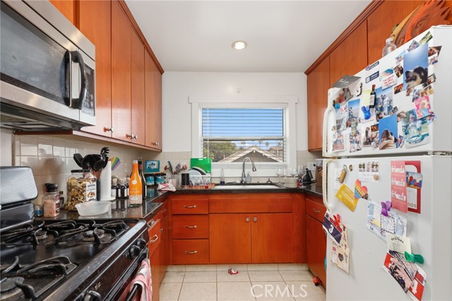 Detail Gallery Image 17 of 28 For 820 Temple Ave, Long Beach,  CA 90804 - – Beds | – Baths