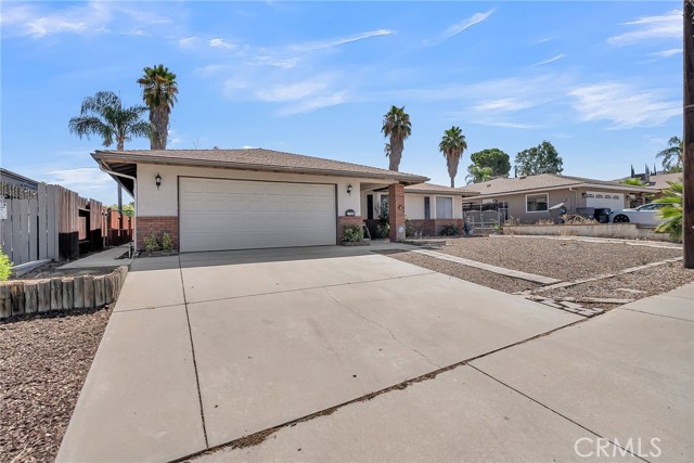 Detail Gallery Image 3 of 35 For 27208 Cornell St, Hemet,  CA 92544 - 3 Beds | 2 Baths