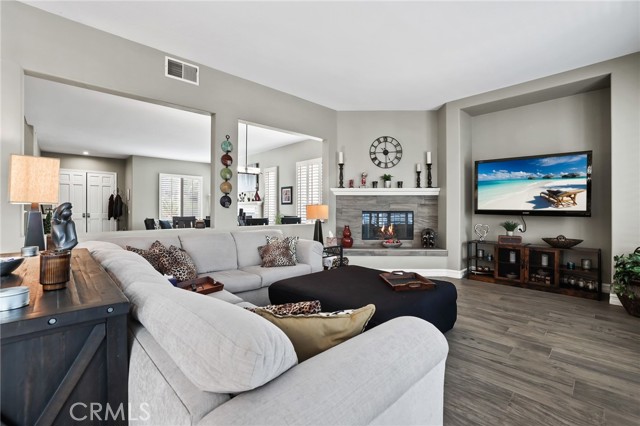 Image 10 of 53 For 22701 Foxridge