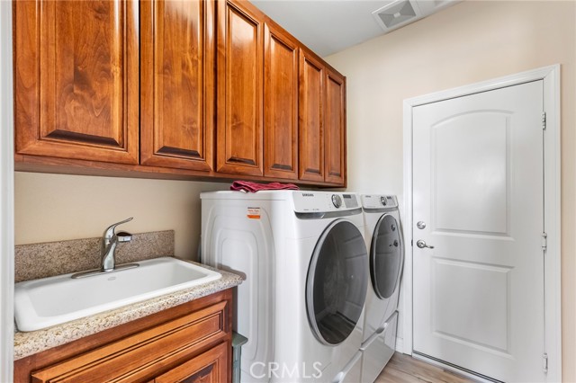 Detail Gallery Image 31 of 74 For 58598 Santa Maria Dr, Yucca Valley,  CA 92284 - 4 Beds | 3 Baths