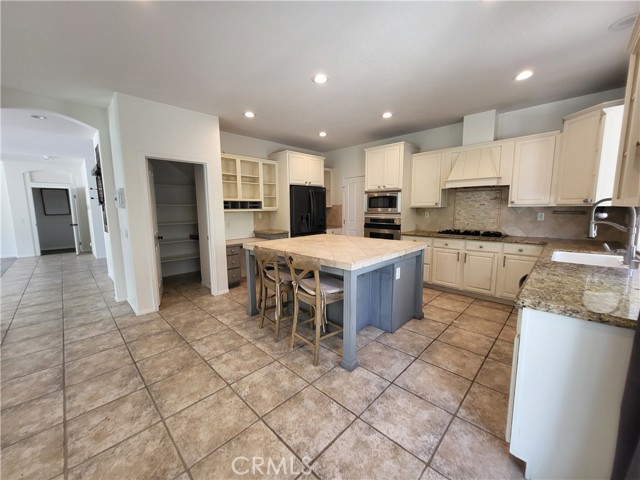 40290 Camino Campos Verde, Temecula CA: https://media.crmls.org/medias/fda22b9b-e908-4ab7-9c38-d1d064d8ee27.jpg
