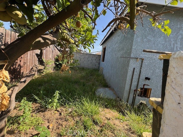 Detail Gallery Image 16 of 30 For 2941 Baltic, Long Beach,  CA 90810 - 2 Beds | 2 Baths