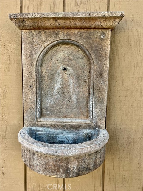 Detail Gallery Image 10 of 14 For 28723 Conejo View Dr, Agoura Hills,  CA 91301 - 3 Beds | 2 Baths