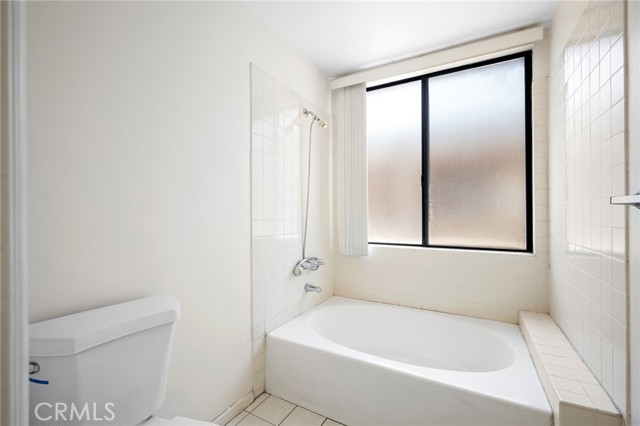 Detail Gallery Image 18 of 26 For 714 N Howard St #C,  Glendale,  CA 91206 - 2 Beds | 2/1 Baths