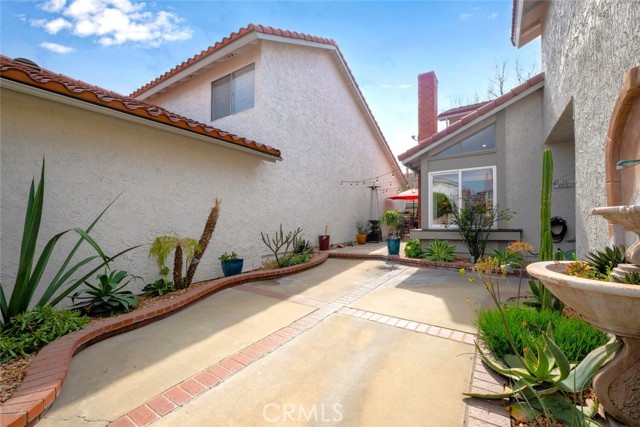 Image 5 of 75 For 11371 Harkers Court