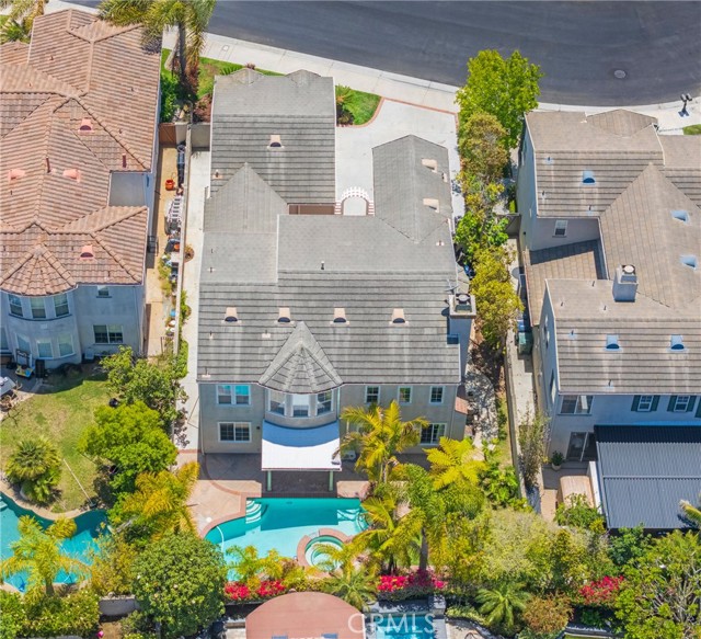 6535 Park Royal Circle, Huntington Beach CA: https://media.crmls.org/medias/fda488c2-5021-4867-9c26-c608f2a4a74b.jpg