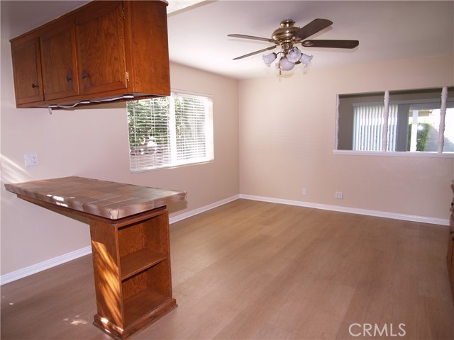 5554 La Deney E Street, Montclair CA: https://media.crmls.org/medias/fda56239-5669-40ef-b651-045def3a2775.jpg
