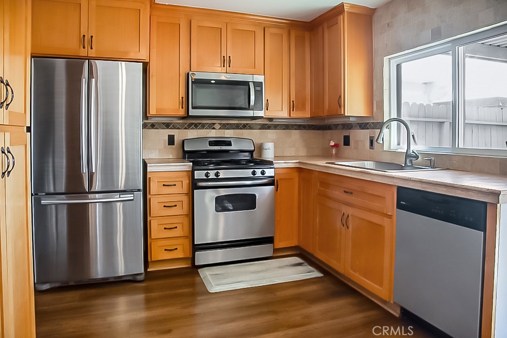 MLS #OC25247814 image #4