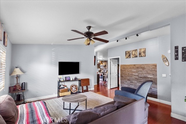 Detail Gallery Image 14 of 41 For 9080 Bloomfield #126,  Cypress,  CA 90630 - 4 Beds | 2 Baths