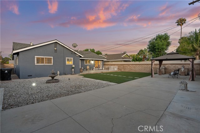 10625 Valjean Avenue, Granada Hills CA: https://media.crmls.org/medias/fda8151a-141d-4b00-a391-7e3d93e149b7.jpg