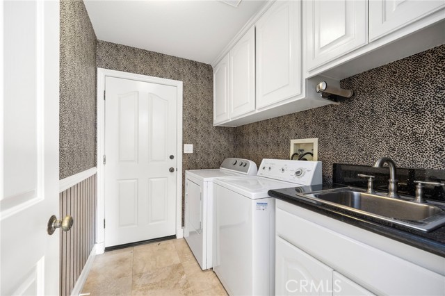 Detail Gallery Image 4 of 44 For 6230 Napoli Ct, Long Beach,  CA 90803 - 4 Beds | 4 Baths