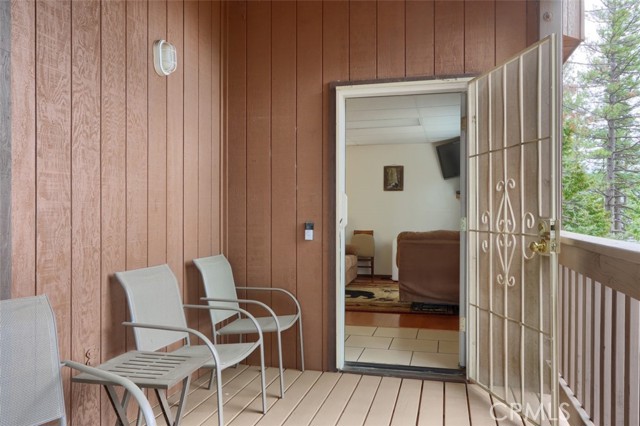 7501 7503 Yosemite Park Way, Yosemite CA: https://media.crmls.org/medias/fda8ad7f-a6a1-496b-bd99-02ab84c2a8b2.jpg