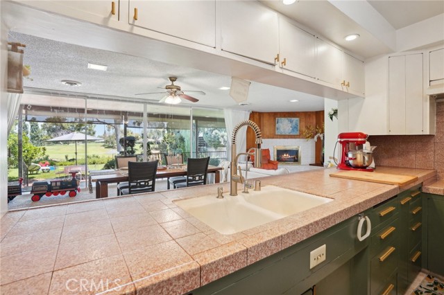 11525 Sunnybrook Lane, Whittier CA: https://media.crmls.org/medias/fda8be57-b311-4f51-9233-709b51ef7bf8.jpg