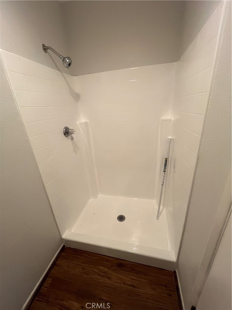 https://media.crmls.org/medias/fda8c7ff-a711-4cd2-b6ee-47c5eab97041.jpg?preset=X-Large