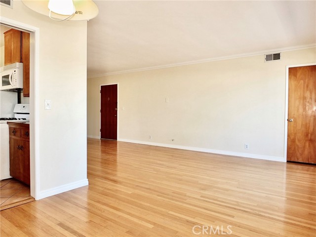 Detail Gallery Image 7 of 37 For 1250 E East 3rd Street #7,  Long Beach,  CA 90802 - 1 Beds | 1 Baths