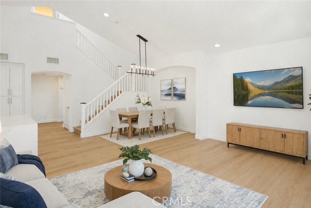 Detail Gallery Image 2 of 55 For 26 Burlingame, Irvine,  CA 92602 - 3 Beds | 3 Baths